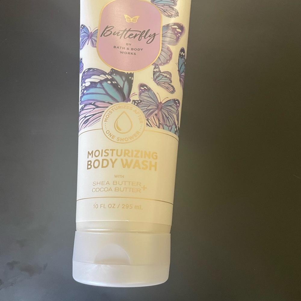Bath & Body Works Butterfly Moisturizing Body Wash - Cream